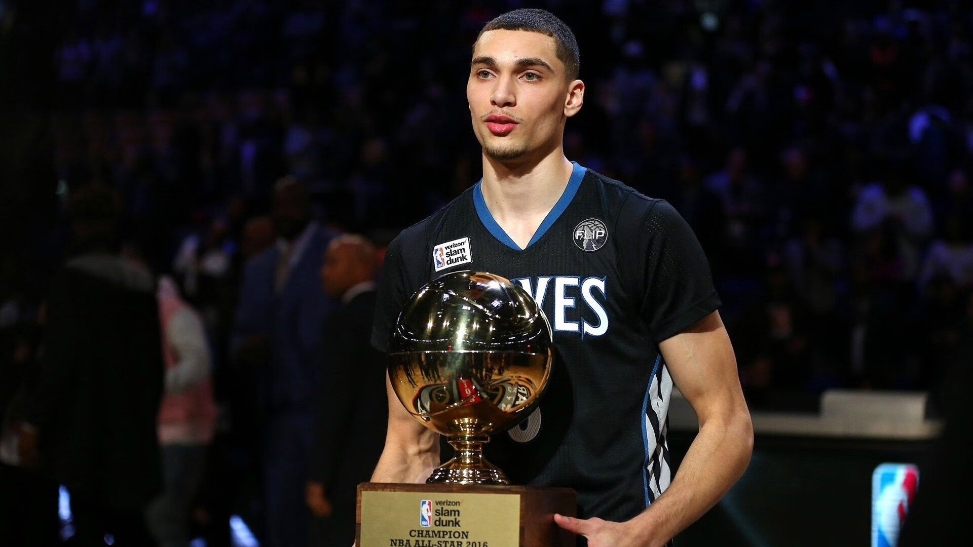 CS2比赛瞬间操作震撼全场，cs2lua