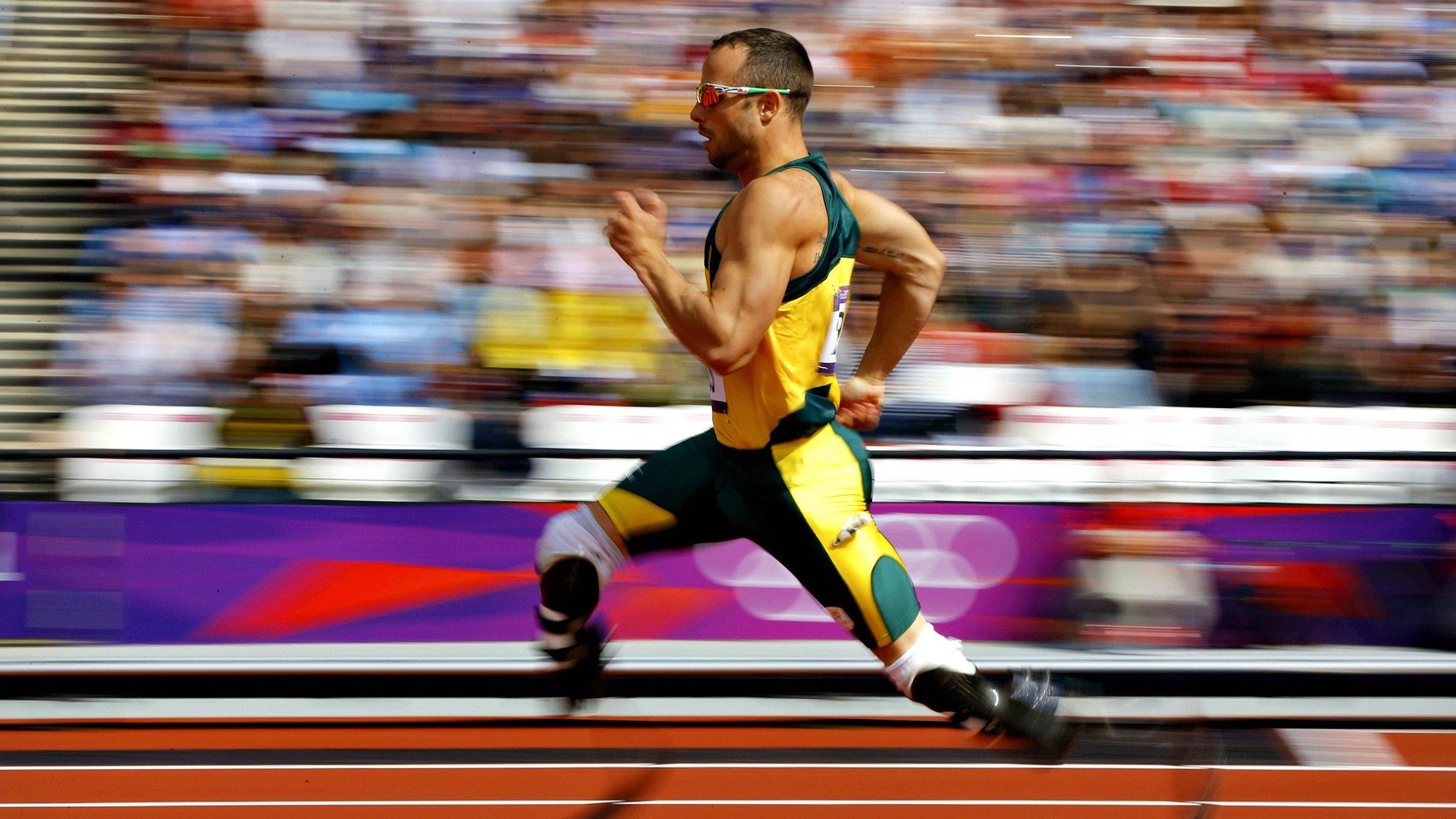 欧冠八强首回合：多特3比3那不勒斯 七球对攻战上演“互爆防线之夜”